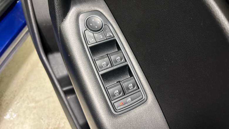 Renault Captur 1.3 TCE 140 Iconic 5dr EDC Petrol Hatchback